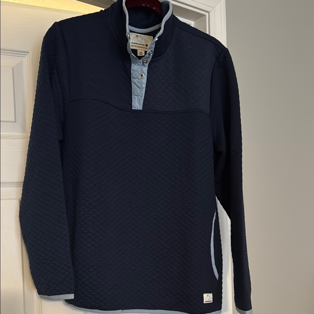 Navy Quilted Pullover